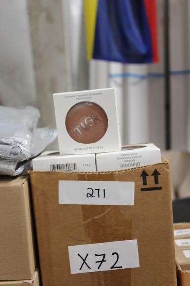 TIGI COSMETICS 764067 GLAMOUR BRONZER .37OZ