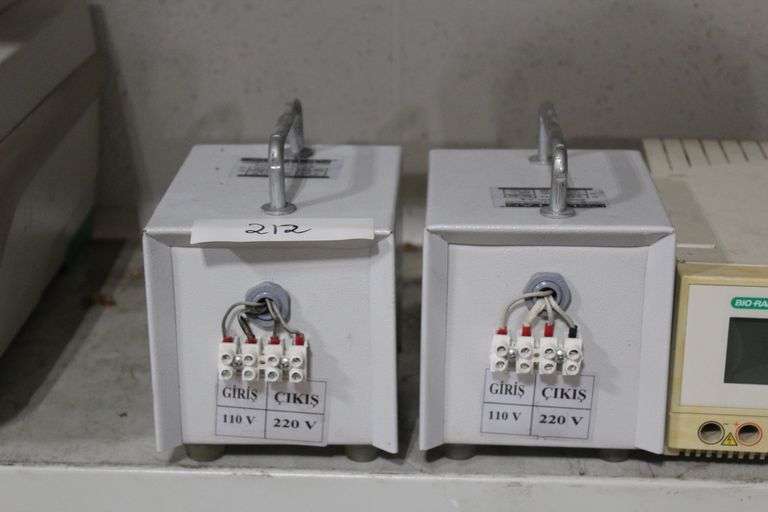 SURTAS TRANSFORMATOR & REGULATOR 200VA 50-60HZ PRIMARY 110V  1.82A SEC. 220V .91A