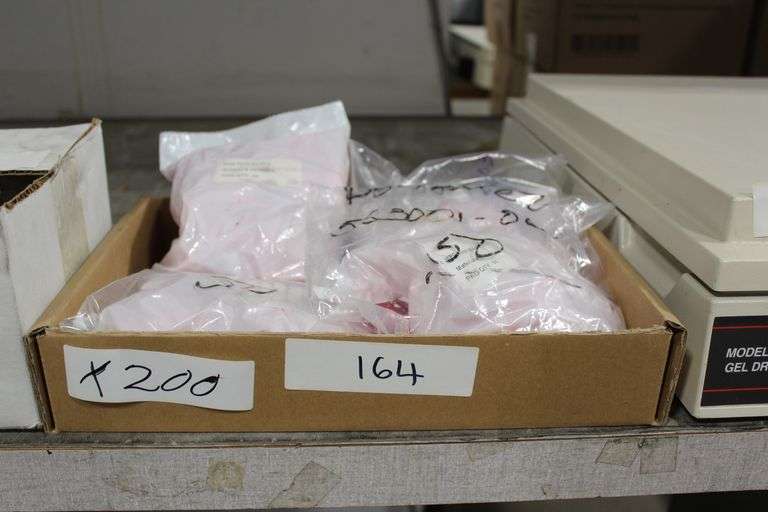 RED RUBBER CAPS BU-62-2 WITH 50 PER PACK