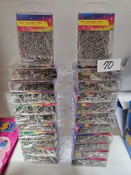 EASTERN 4OZ STRAIGHT PINS IN REUSABLE HANDY BOX N 8063