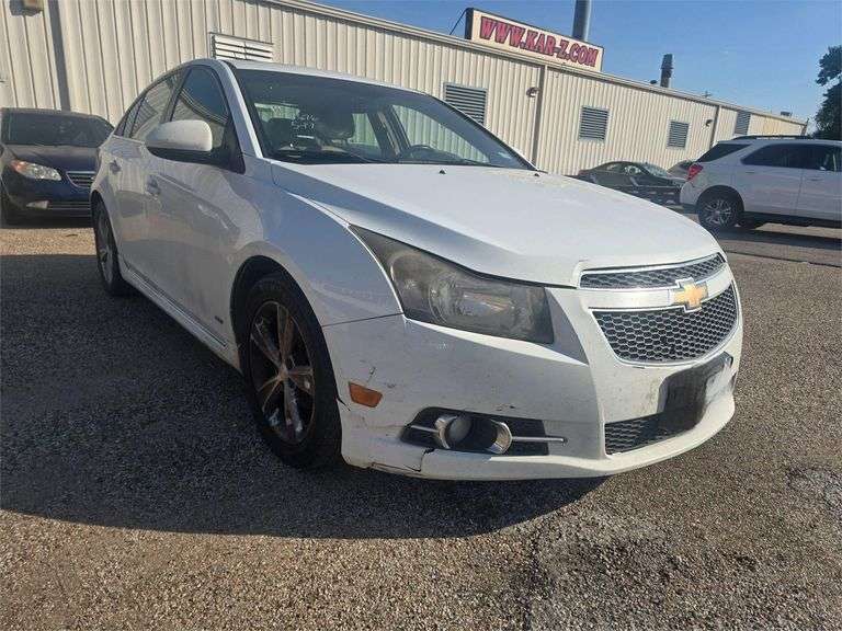 2014 CHEVY CRUZ HAS KEY HAS TITLE RUNS&DRIVES (REPOSSESSION)