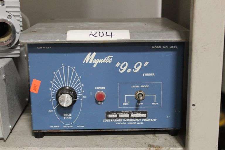 COLE-PARMER INSTRUMENT CO MAGNETIC 9x9 STIRRER MODEL 4815