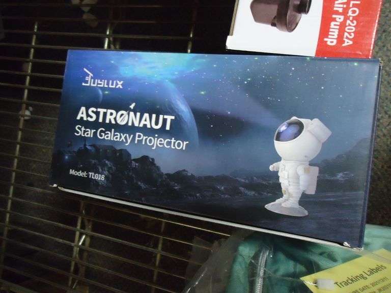 NEW! ASTRONAUT STAR GALAXY WALL PROJECTOR
