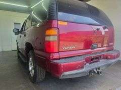 2005 GMC YUKON DEANLI HAS KEY HAS TITLE RUNS&DRIVES (REPOSSESSION)