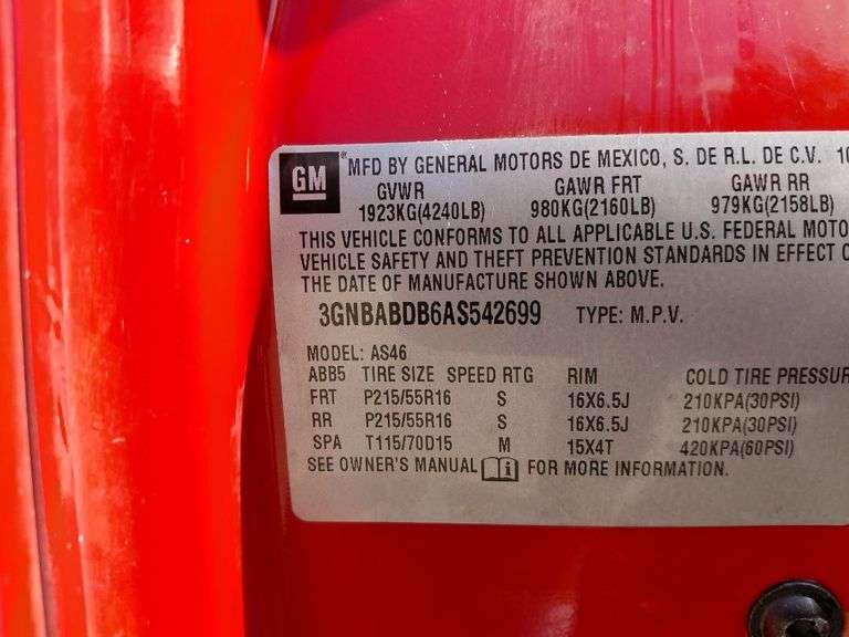 2010 CHEVY HHR HAS KEY HAS TITLE RUNS&DRIVES