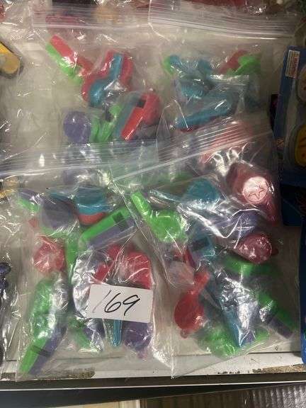 12PCS MULTICOLORED WHISTLES