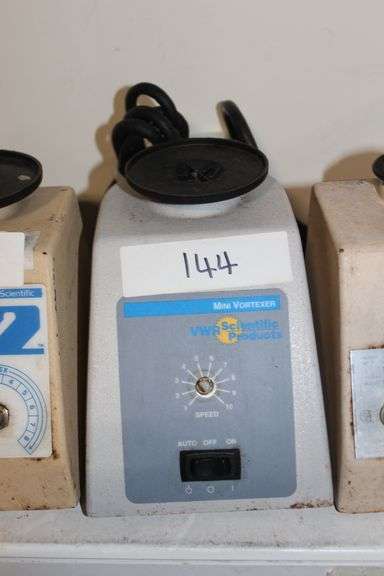 Mini Vortexer Vwr Scientific Products Cat No. 58816-121