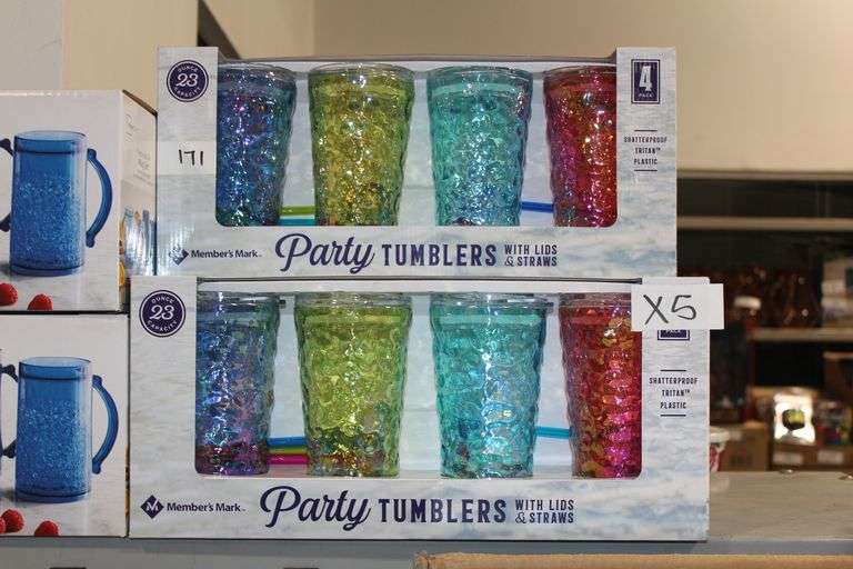 Brand new Members Mark Party Tumblers with Lids and Straws Shatterproof Tritan Plastic, 4 pk