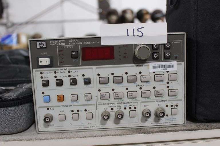 Hewlett Packard 3314A Function Generator