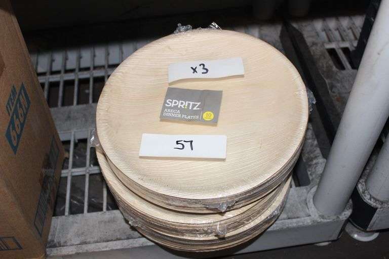 Brand new Spritz Areaca Dinner Plates Party Packs, 10 count packs, lot contains 3 packs