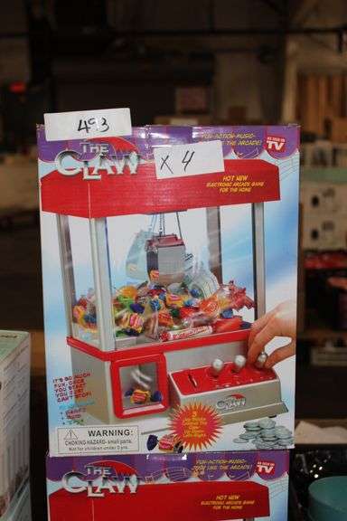 Brand new The Claw Machine Toy