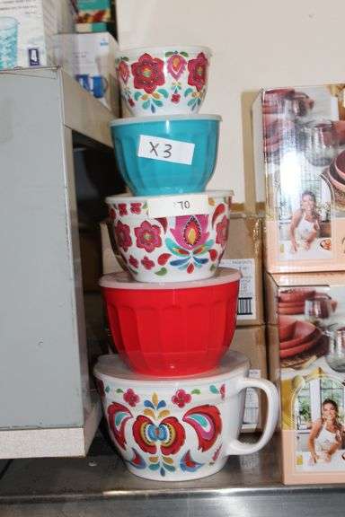 Brand new 10-piece Melamine Mixing Bowl Set (in various colors), lot sold per SET