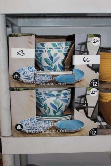 Brand new HomeTrends 12-piece dinnerware set with 4 dinner plates, 4 salad plates and 4 bowls, retails at $33 each