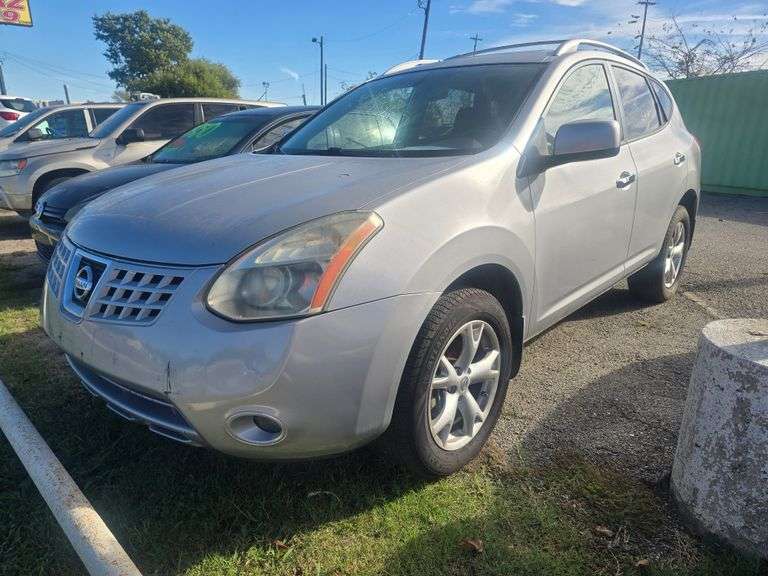 2010 NISSAN ROGUE HAS KEY HAS TITLE RUNS&DRIVES