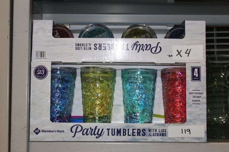 Brand new Members Mark Party Tumblers with Lids and Straws Shatterproof Tritan Plastic, 4 pk