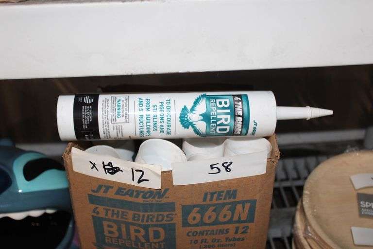 Brand new JT Eaton 4 The Birds Bird Repellant Item 666N, lot contains 12 tubes