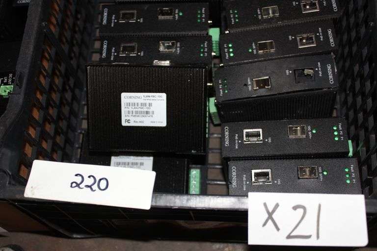 Corning 1LAN-FMC-10G 10G HPoE Media Converter Part No. 1LAN-FMC-10G