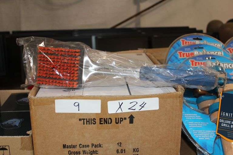 Ignite Deluxe Nylon Grill Brush With Stainless Steel Construction Item #11818