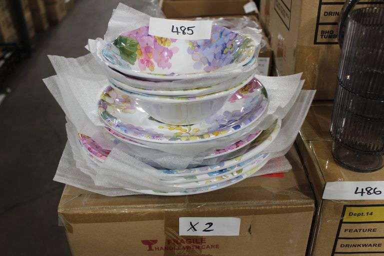 Brand new FDG Hydrangea 12 piece dinnerware set, lot sold by the SET