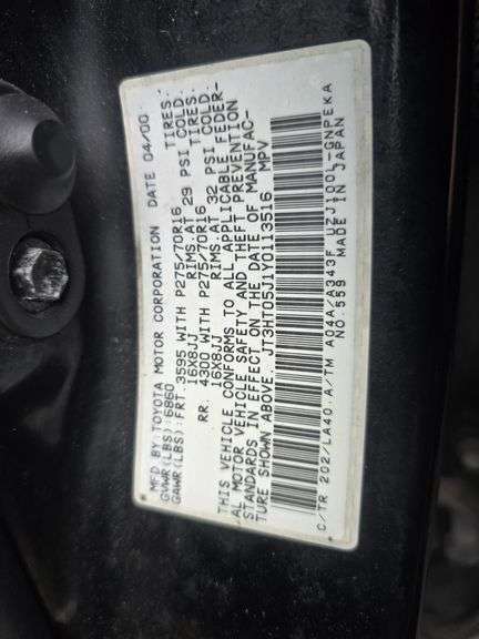 2000 TOYOTA LANDCRUISER HAS KEY HAS TITLE RUNS&DRIVES