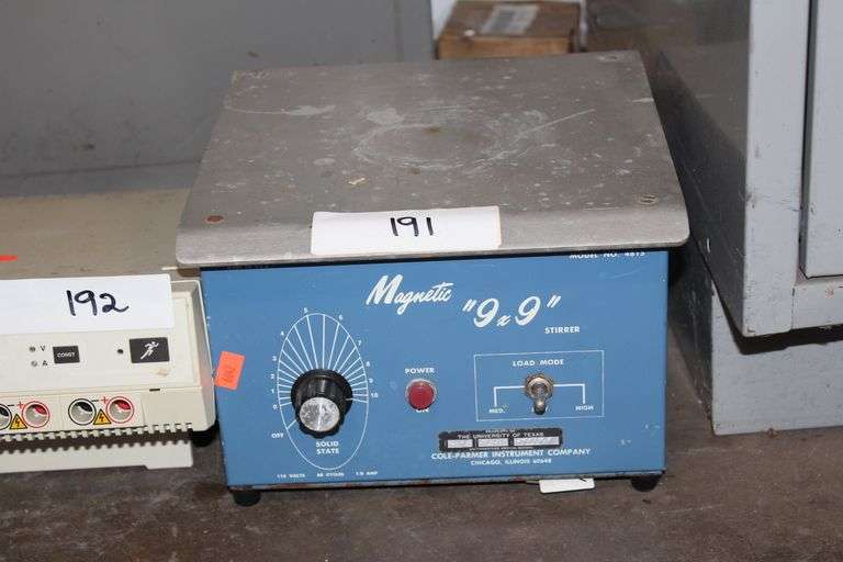 Cole-Parmer 4815 Magnetic 9" x 9" Stirrer