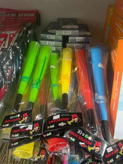 HU-L WOOFER HORN WITH ROPE SLING IN VARIOUS COLORS