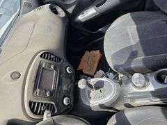 2014 NISSAN JUKE HAS KEY HAS TITLE RUNS