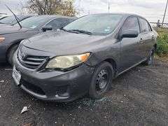 2013 TOYOTA COROLLA HAS KEY HAS TITLE