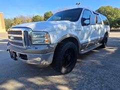 2001 FORD EXCURSION HAS KEY HAS TITLE RUNS&DRIVES