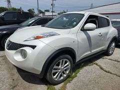 2014 NISSAN JUKE HAS KEY HAS TITLE RUNS
