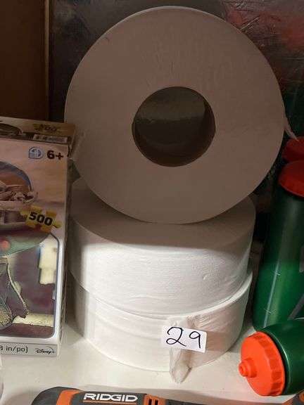 COMMERCIAL TOILET PAPER ROLL