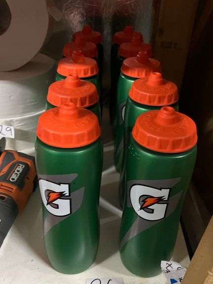 GATORADE SPORTS WATER BOTTLES WITH SIDE MEASURING VIEW, 32OZ