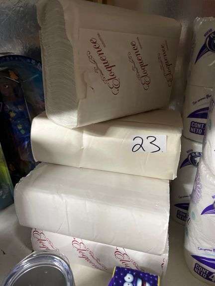 ELOQUENCE SIGNATURE WHITE TRI-FOLD PAPER TOWELS APROX 100+ PER PACK