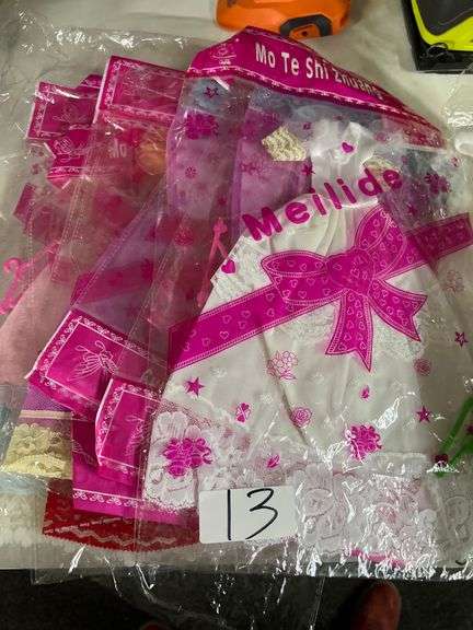 MO TE SHI ZHUANG MEILIDE DOLL DRESS IN VARIOUS DESIGNS