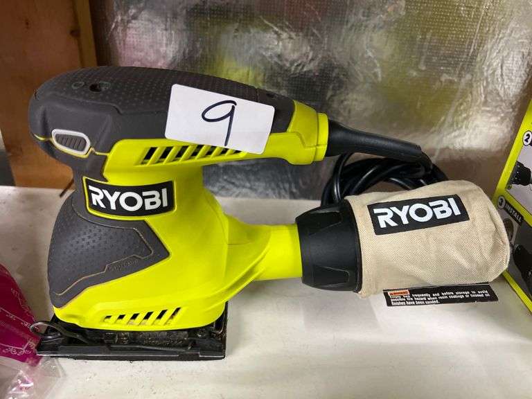 RYOBI ELECTRIC PALM SANDER S652DG 1/4"SHEET 120V 2A 14,000/MIN IN WORKING CONDITION