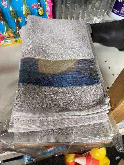 SET OF 12 KITCHEN TOWELS IN (4) COLORS WITH MATCHING THEME