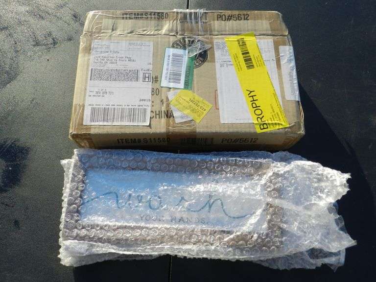 WASH/COMB/BRUSH WALL ART