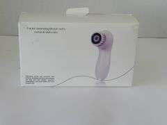 Facial cleansing brush