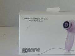 Facial cleansing brush