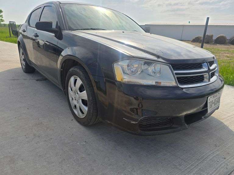2012 DODGE AVENGER VIN# 1C3CDZAB1CN193292 HAS KEY HAS TITLE RUNS AN DRIVES HAS COLD AC AT TIME OF PI