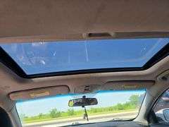 2011 HYUNDIA SONATA VIN# 5NPEC4AC1BH204938 HAS KEY HAS TITLE RUNS AN DRIVES HAS SUNROOF COLD AC AT T