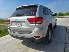 2013 JEEP GRAND CHEROKEE VIN# 1C4RJEAG3DC574058 HAS KEY HAS TITLE RUNS AN DRIVES HAS COLD AC AT TIME