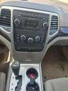 2013 JEEP GRAND CHEROKEE VIN# 1C4RJEAG3DC574058 HAS KEY HAS TITLE RUNS AN DRIVES HAS COLD AC AT TIME