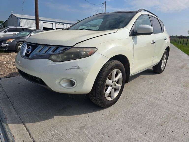 2010 NISSAN MURANO VIN# JN8AZ1MU2AW015969 HAS KEY HAS TITLE RUNS AN DRIVES SEE DESCRIPTION