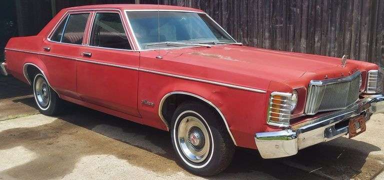 1976 MERCURY MONARCH VIN# 6W34F563171 HAS KEY HAS TITLE SEE DESCRIPTION