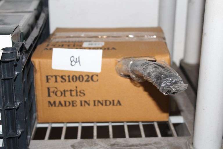 Fortis Fts1002C Frying Pan.

 --All items are sold “AS IS, WHERE IS,” with no guarantees regarding condition or authenticity. Unless specified as BRAND NEW, then the condition of the item is unknown.