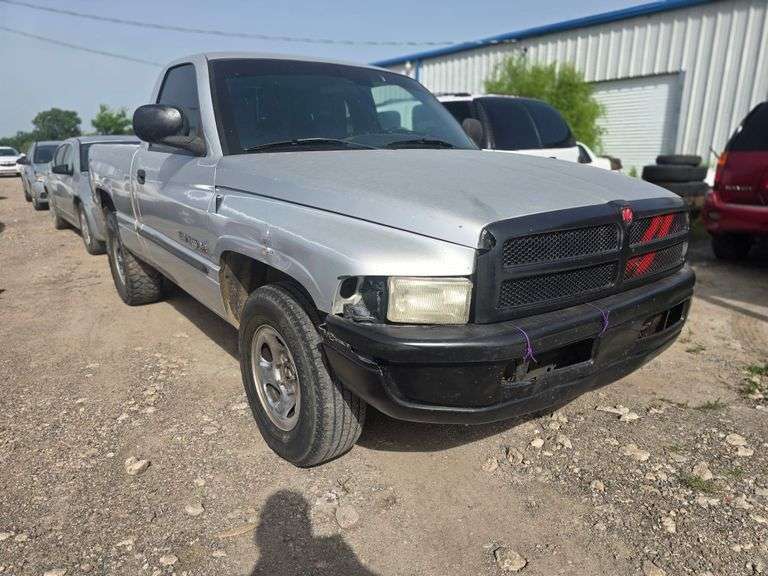2001 DODGE RAM VIN# 1B7HC16Y51S128477 HAS KEY HAS TITLE SEE DESCRIPTION