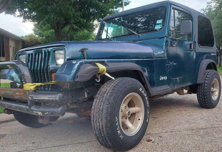 1995 Jeep Wrangler VIN# 1J4FY19P4SP246160 HAS KEY HAS TITLE SEE DESCRIPTION