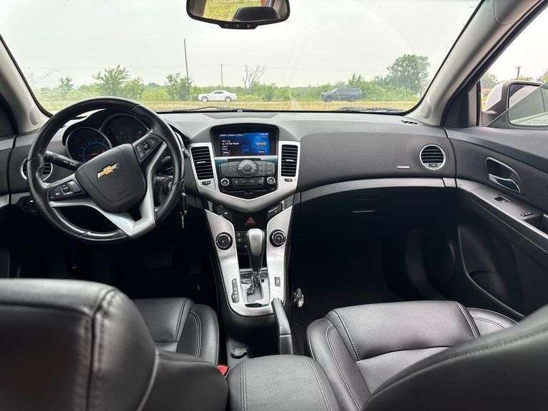 2015 CHEVY CRUZ VIN# 1G1PE5SB1F7188869 HAS KEY HAS TITLE RUNS AN DRIVES SEE DESCRIPTION