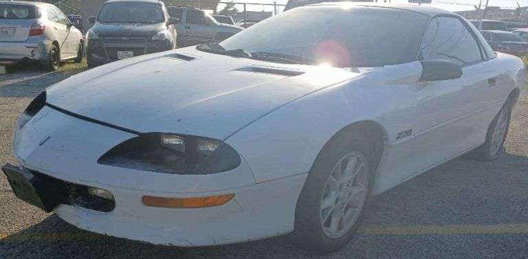 1995 CHEVY CAMARO Z28 VIN# HAS KEY HAS TITLE RUNS AN DRIVES SEE DESCRIPTION